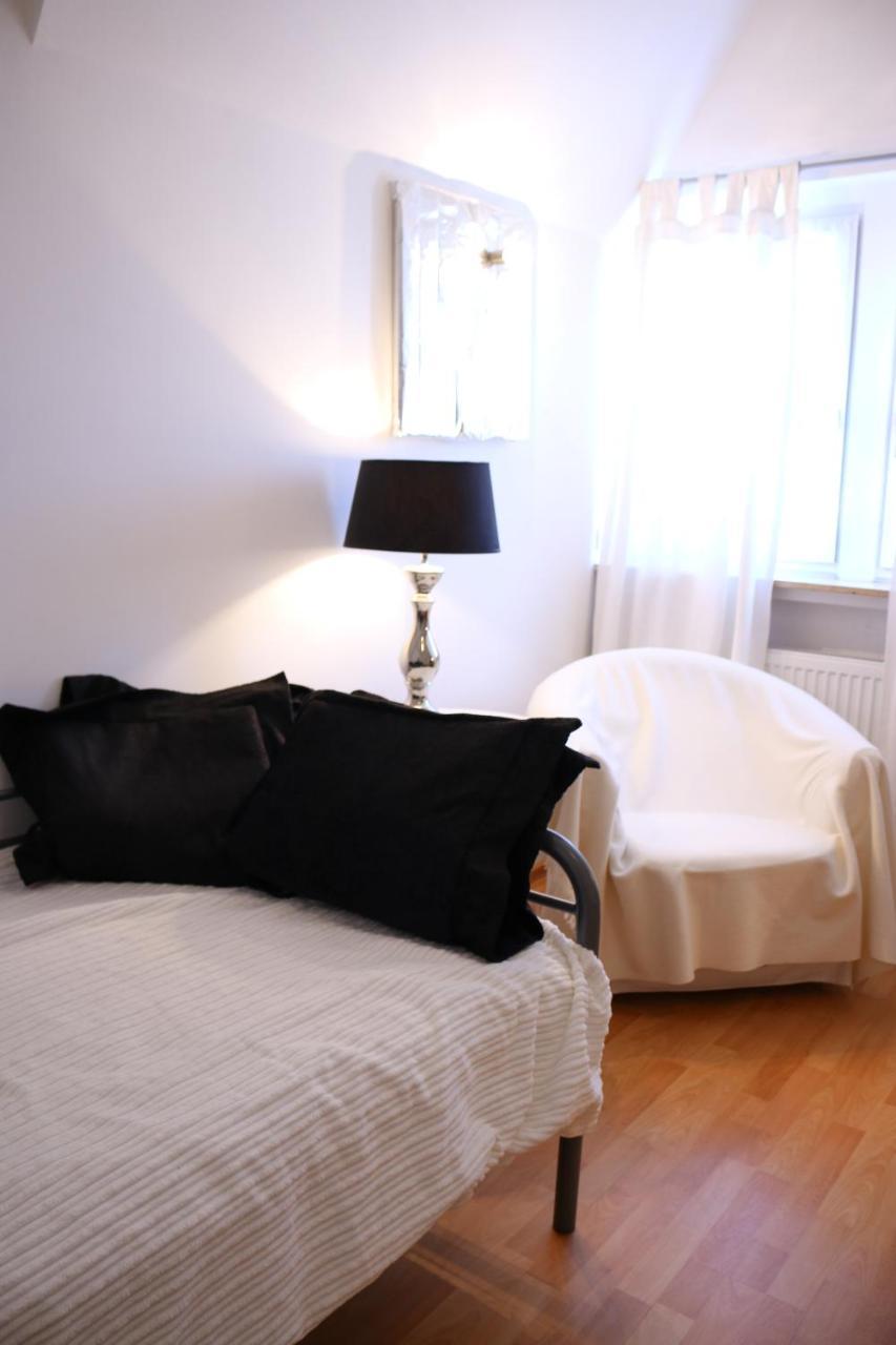 Moderne Studio Apartments Und 4 Zimmer Wohnungen In Oberhausen, Ideal Fuer Geschaeftsreisende Und Monteure Ngoại thất bức ảnh