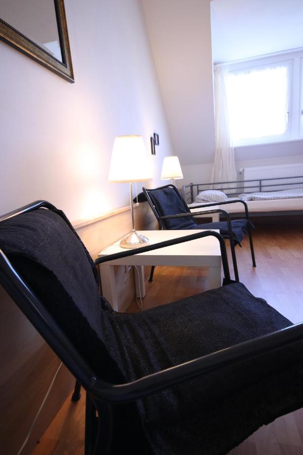 Moderne Studio Apartments Und 4 Zimmer Wohnungen In Oberhausen, Ideal Fuer Geschaeftsreisende Und Monteure Ngoại thất bức ảnh