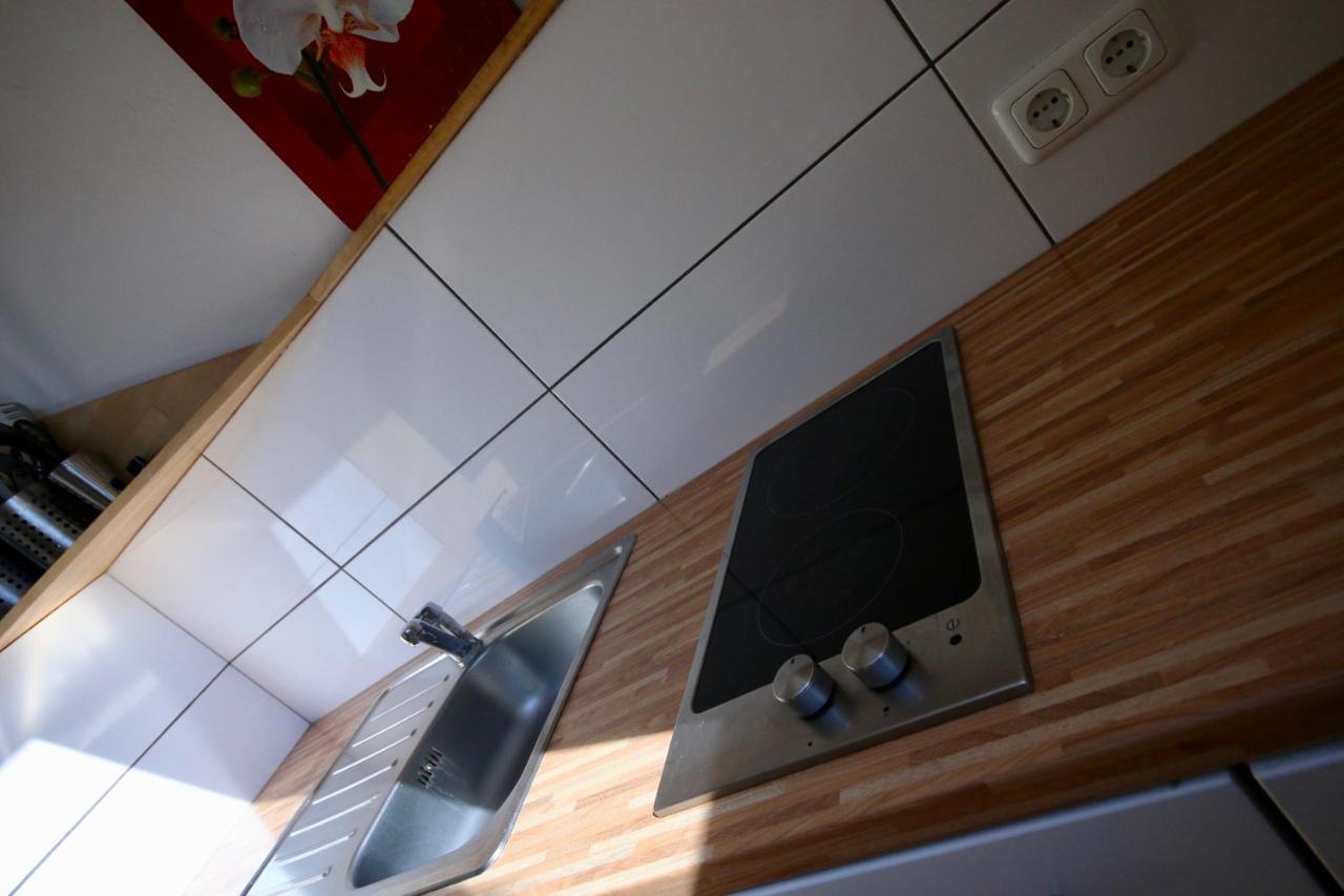 Moderne Studio Apartments Und 4 Zimmer Wohnungen In Oberhausen, Ideal Fuer Geschaeftsreisende Und Monteure Ngoại thất bức ảnh