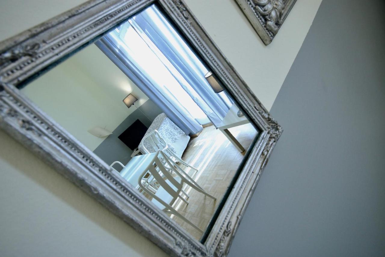Moderne Studio Apartments Und 4 Zimmer Wohnungen In Oberhausen, Ideal Fuer Geschaeftsreisende Und Monteure Ngoại thất bức ảnh