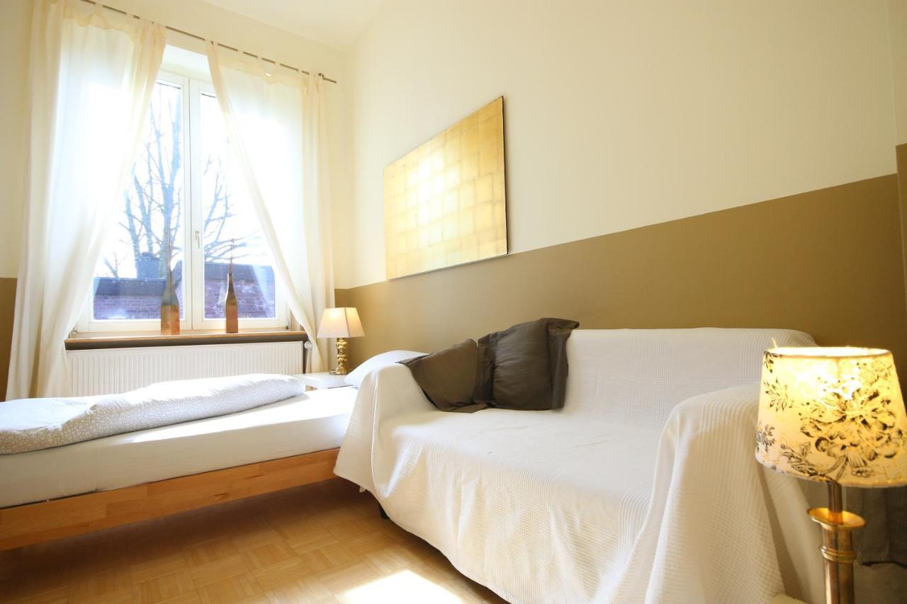 Moderne Studio Apartments Und 4 Zimmer Wohnungen In Oberhausen, Ideal Fuer Geschaeftsreisende Und Monteure Ngoại thất bức ảnh
