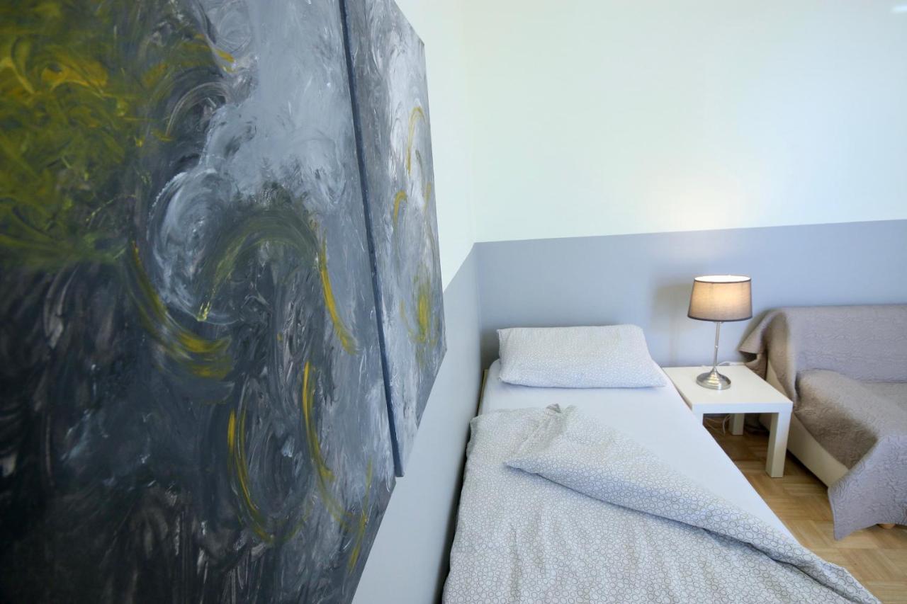 Moderne Studio Apartments Und 4 Zimmer Wohnungen In Oberhausen, Ideal Fuer Geschaeftsreisende Und Monteure Ngoại thất bức ảnh