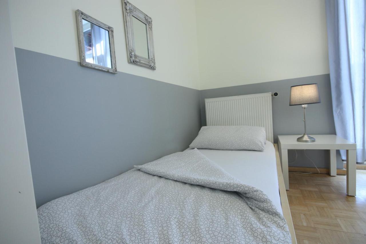 Moderne Studio Apartments Und 4 Zimmer Wohnungen In Oberhausen, Ideal Fuer Geschaeftsreisende Und Monteure Ngoại thất bức ảnh